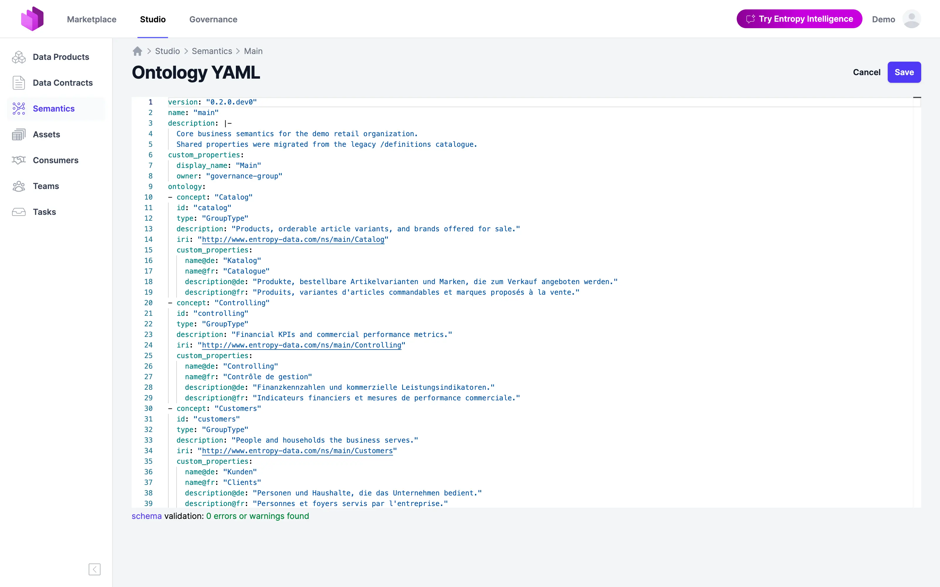 Der Ontology-YAML-Editor in Entropy Data zeigt die Retail-Ontologie im Apache-Ossie-Format mit Version, Name, Beschreibung und den ersten Konzepten